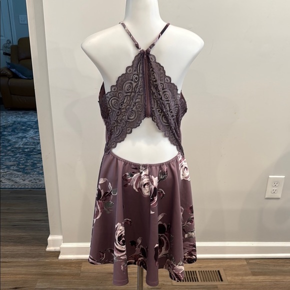 Trac Large Purple Floral Rose Halter Mini Dress - Picture 6 of 9